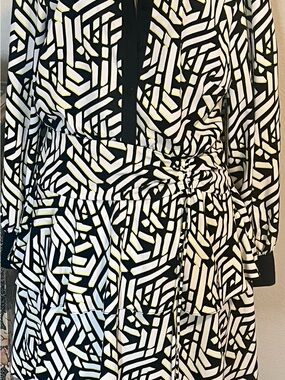 Karl Lagerfeld Black and White Geometric Long Sleeve Dress